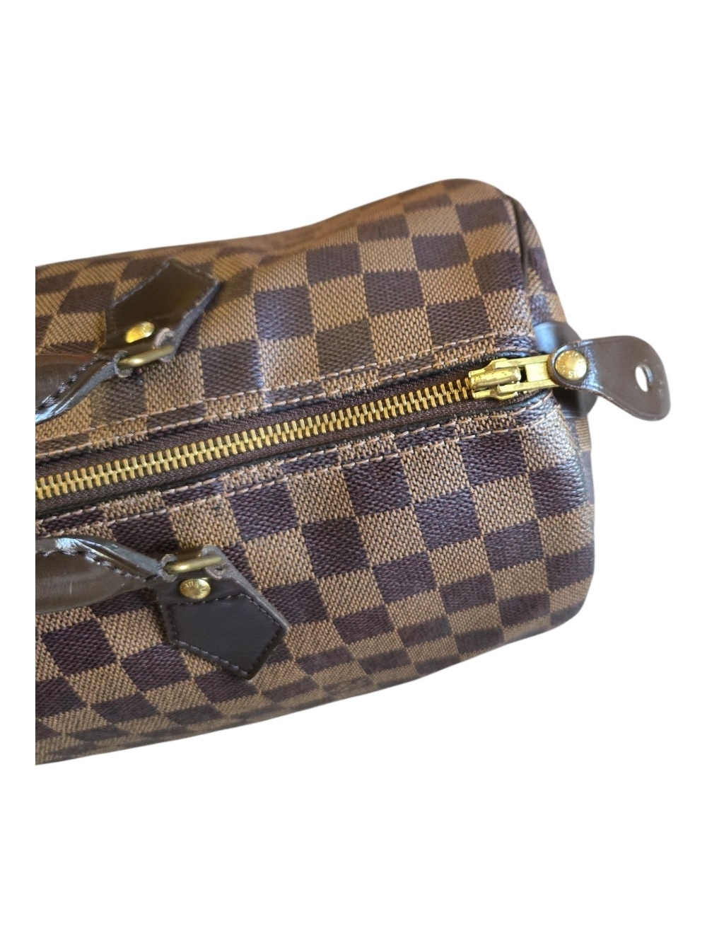 Louis Vuitton Red Canvas Interior with Dark Leather Tab - Picture 3 of 13